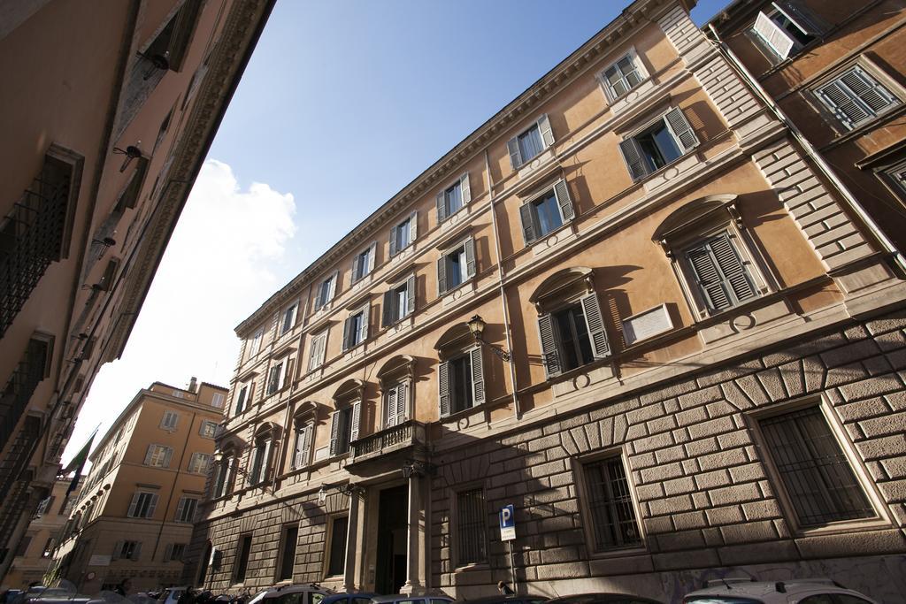 Appartamento House Paganica Roma Camera foto