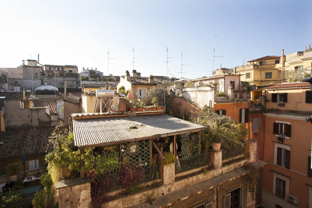 Appartamento House Paganica Roma Camera foto