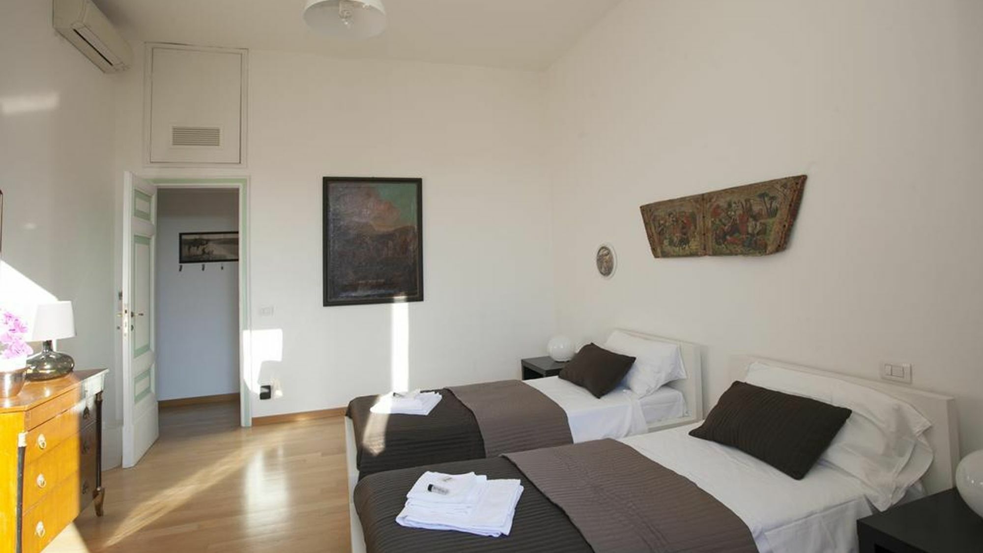 Appartamento House Paganica Roma Esterno foto
