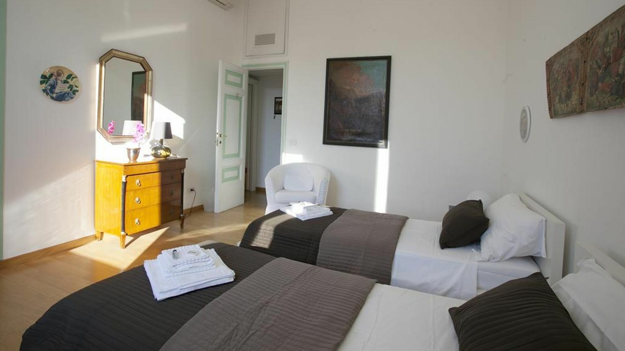 Appartamento House Paganica Roma Esterno foto