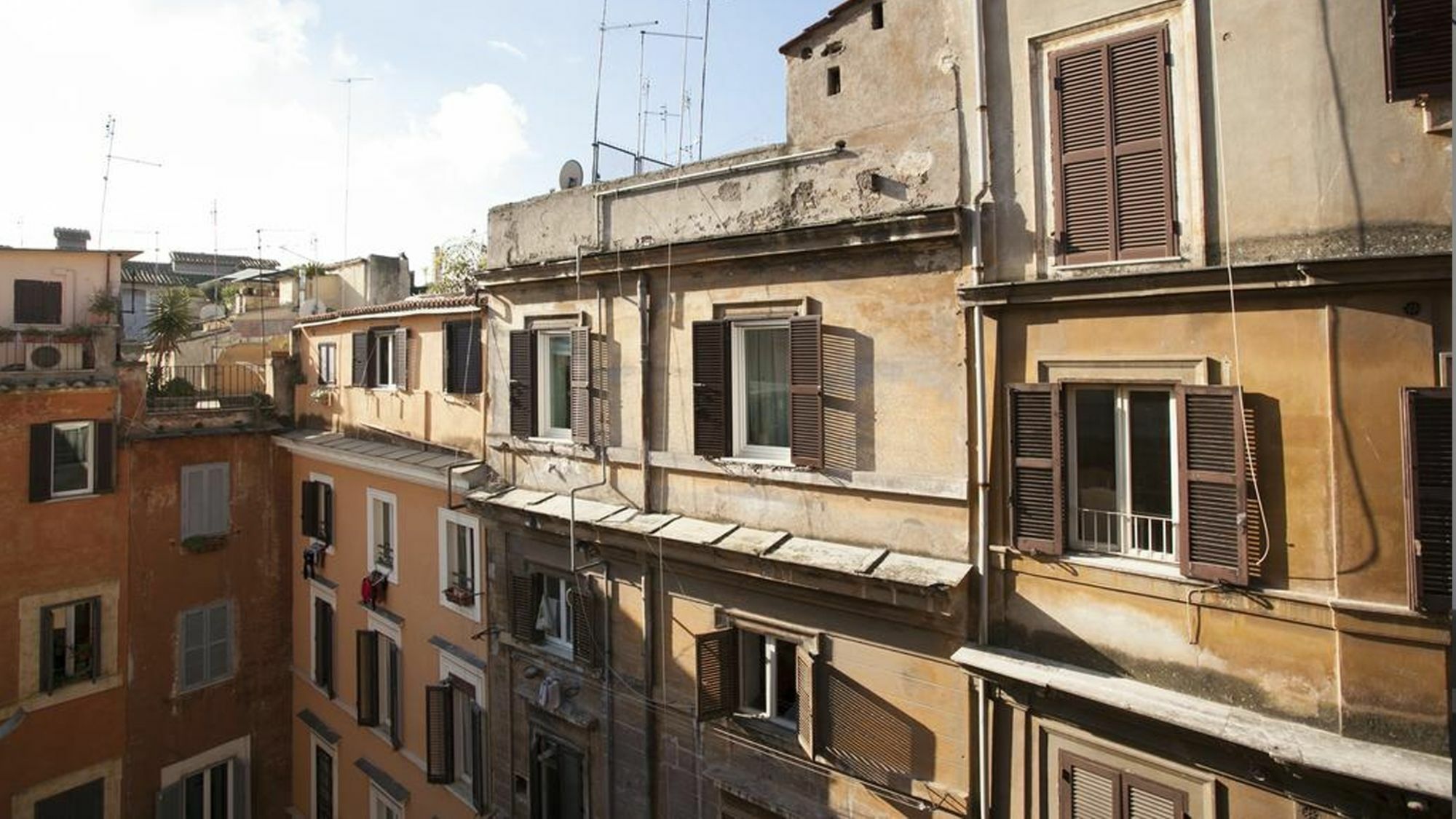 Appartamento House Paganica Roma Esterno foto